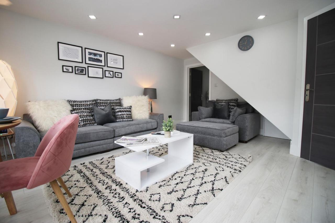 New 2 Bed Comfort - Functional - Secure - Private Cardiff Exterior foto